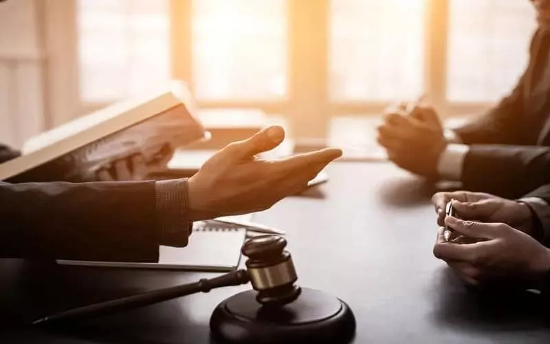 网站维护与更新策略：‌如何确保网站的持续运行和安全性？‌